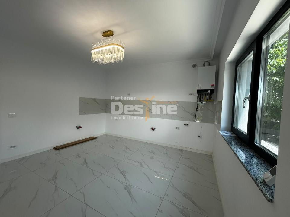 Casă individuală 4 camere, 100 mp utili, curte 400 mp, beci și 2 locuri parcare