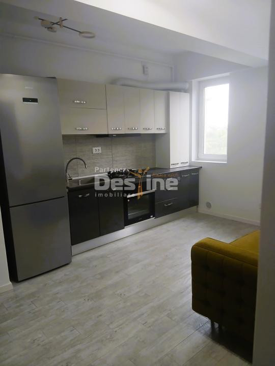 GARSONIERĂ PREMIUM DE ÎNCHIRIAT – LUPENI | 400 €/lună