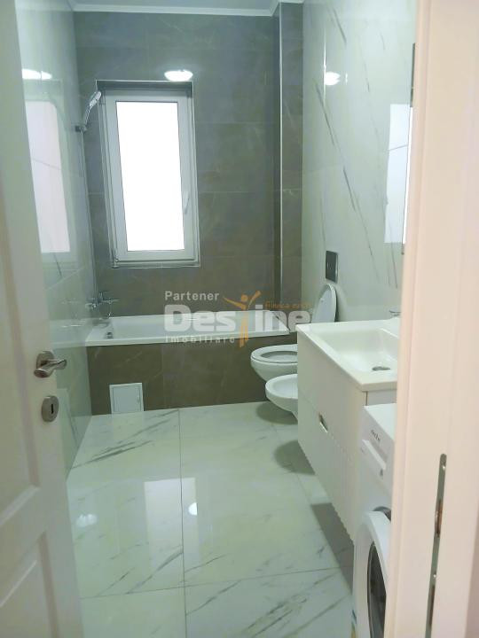 GARSONIERĂ PREMIUM DE ÎNCHIRIAT – LUPENI | 400 €/lună