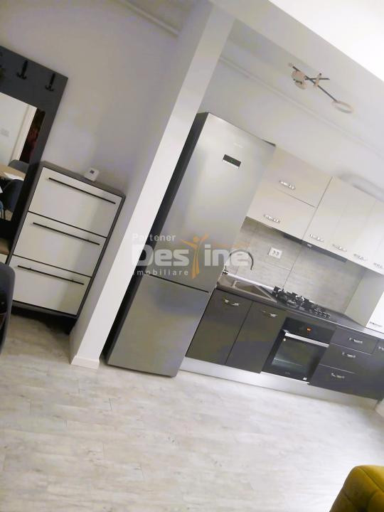 GARSONIERĂ PREMIUM DE ÎNCHIRIAT – LUPENI | 400 €/lună
