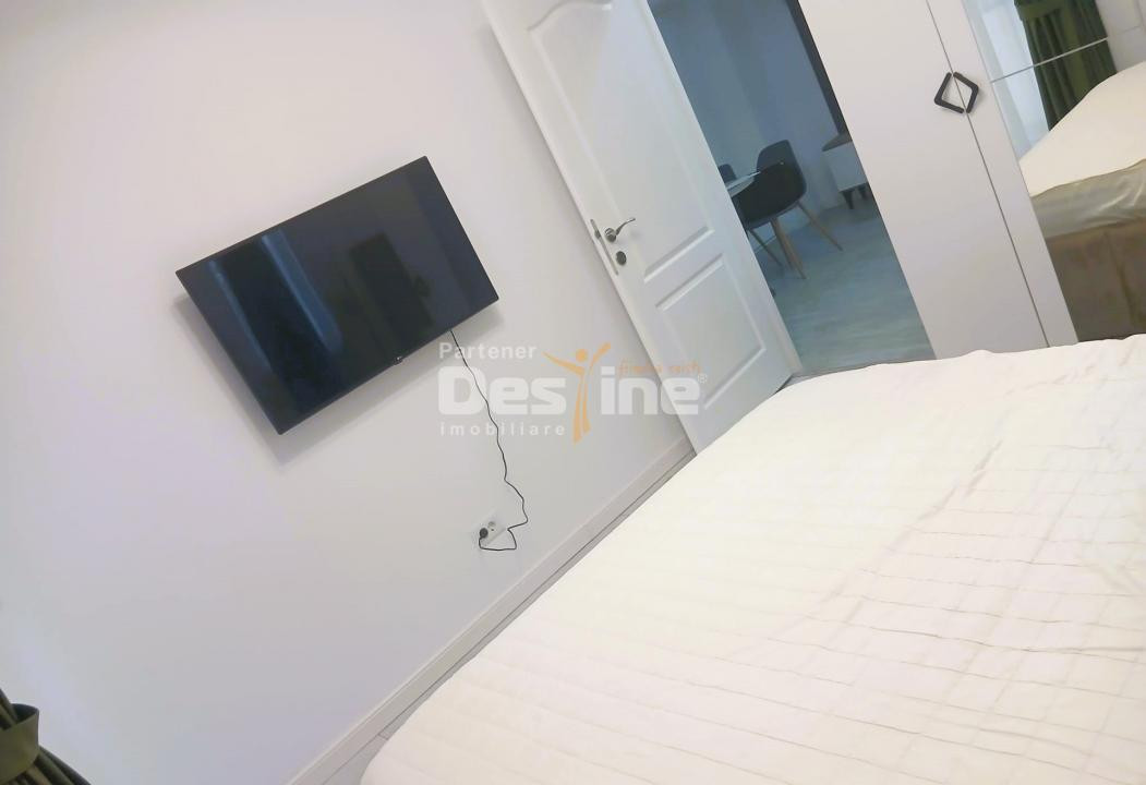 GARSONIERĂ PREMIUM DE ÎNCHIRIAT – LUPENI | 400 €/lună