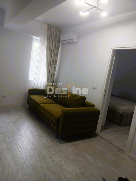 GARSONIERĂ PREMIUM DE ÎNCHIRIAT – LUPENI | 400 €/lună