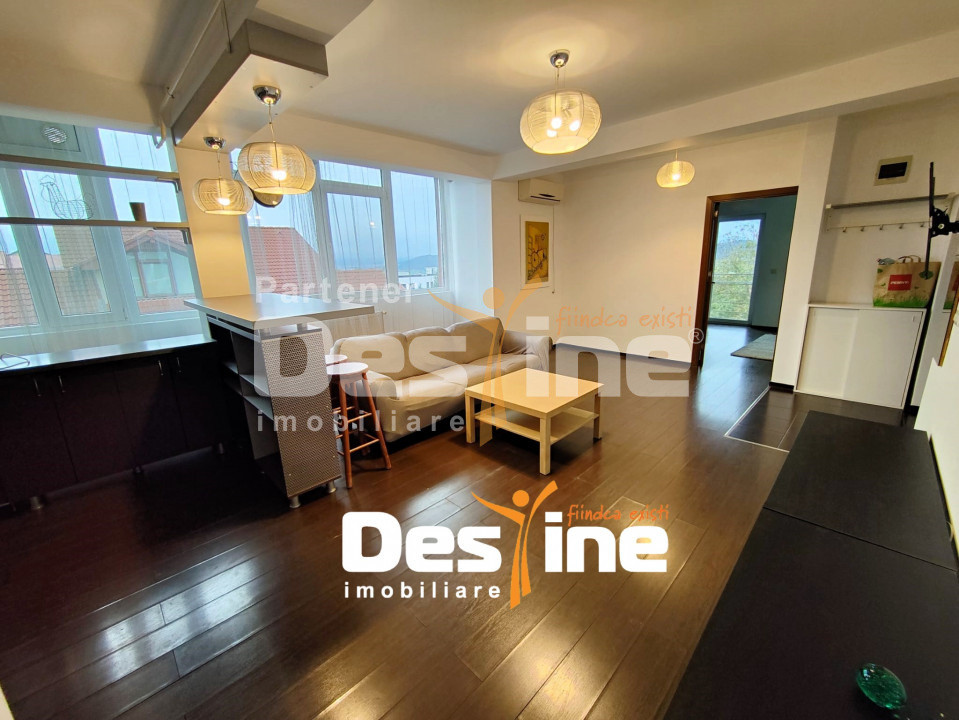 Apartament 3c mobilat și utilat, cu balcon + loc parcare