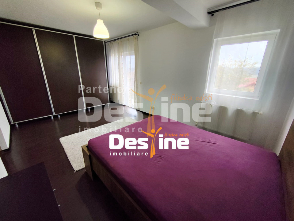 Apartament 3c mobilat și utilat, cu balcon + loc parcare