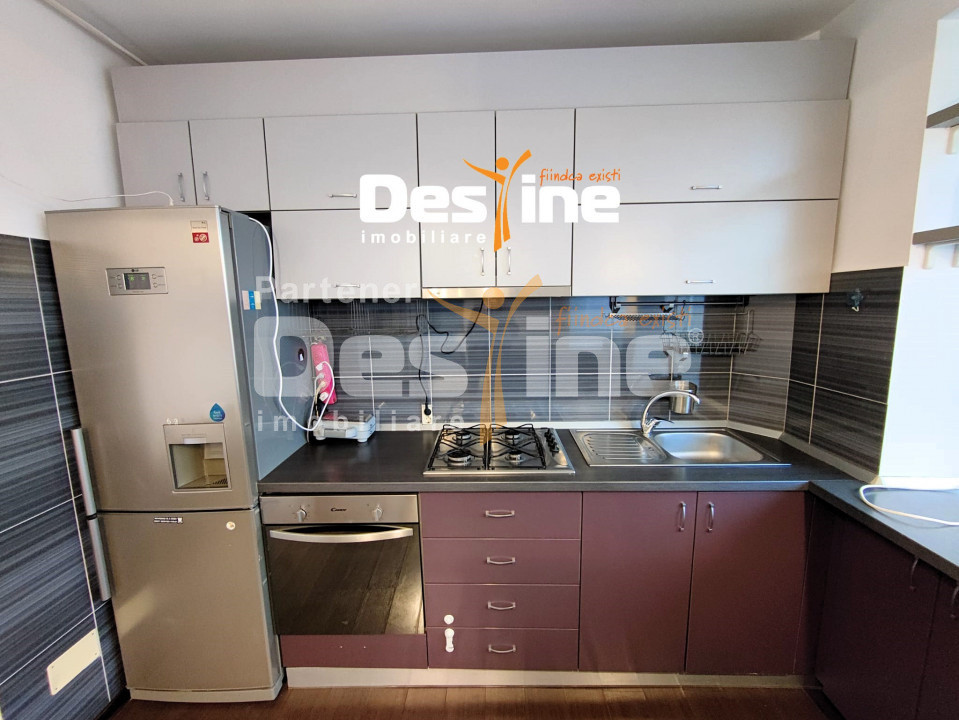 Apartament 3c mobilat și utilat, cu balcon + loc parcare