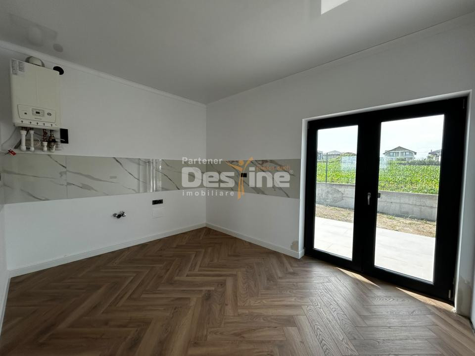 Casă individuală 4 camere, 100 mp utili, curte 450 mp Breazu