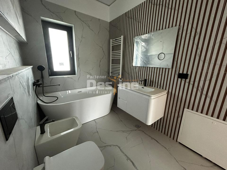 Casă individuală 4 camere, 100 mp utili, curte 450 mp Breazu