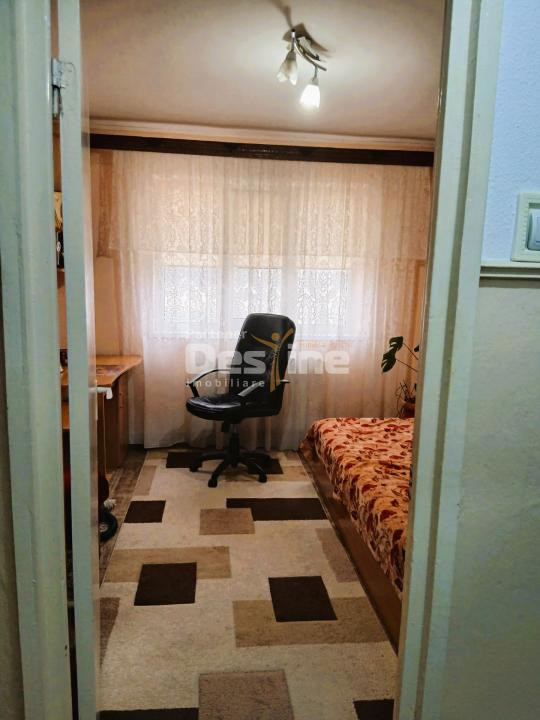 Apartament cu 3 camere de vanzare zona centrala 