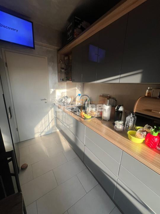 Apartament 2 camere decomandat 65 mp, Prelungirea Ghencea, loc parcare