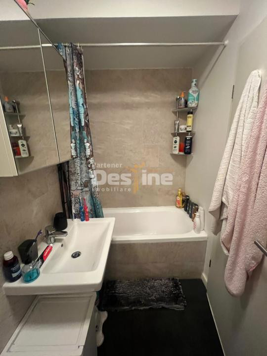 Apartament 2 camere decomandat 65 mp, Prelungirea Ghencea, loc parcare