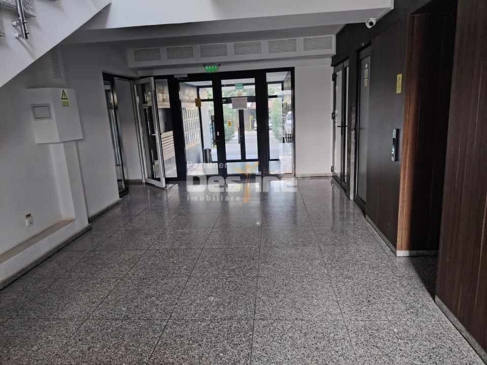 Apartament 2 camere decomandat 65 mp, Prelungirea Ghencea, loc parcare