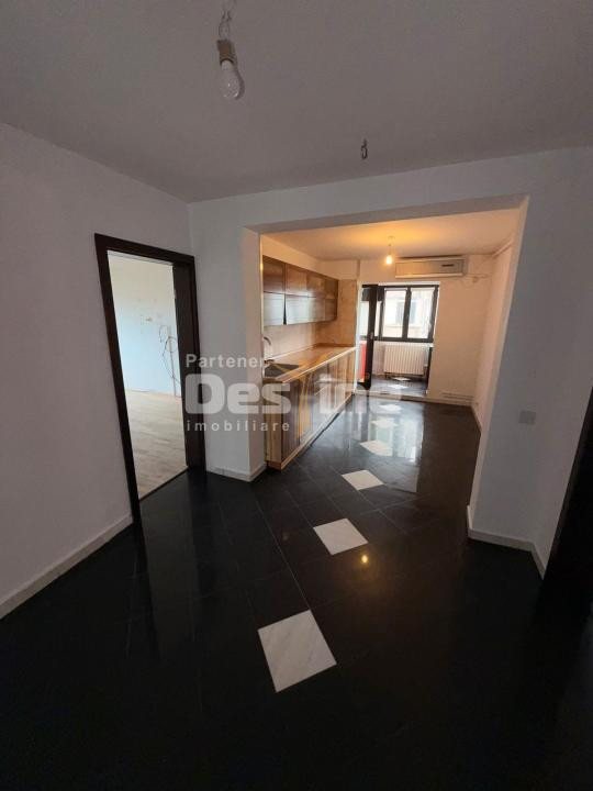 APARTAMENT 4 CAMERE DECOMANDAT, 79mp, 500m METROU CRANGASI