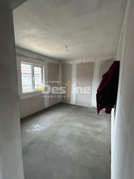 Casă nouă cu mansardă, 4 dormitoare, la cheie – 160 mp construiți