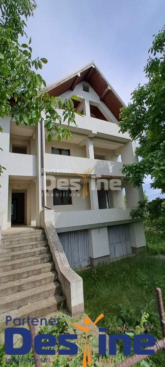 Vila Independenta , D+P+1+M+POD, 474 mp, Valea Lupului