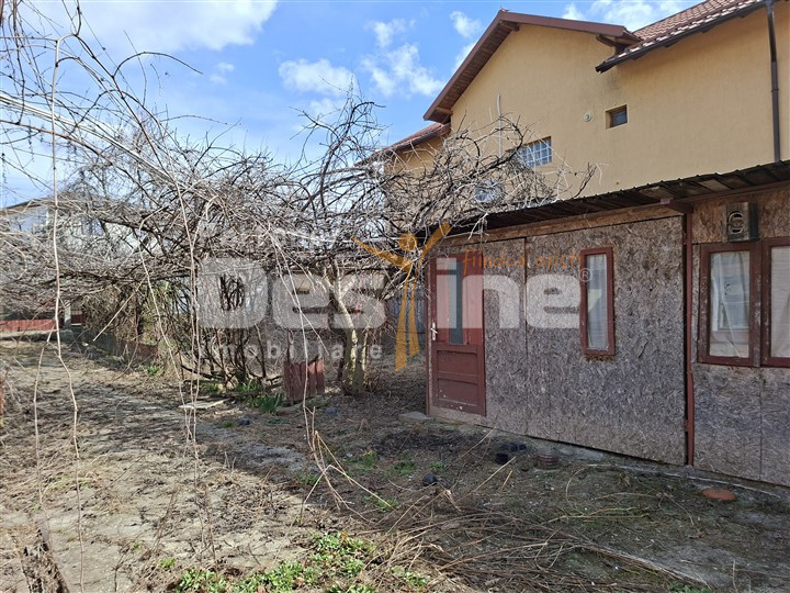 Teren situat în intravilan ul comunei Brazi, 1257 mp, construcție demolabila