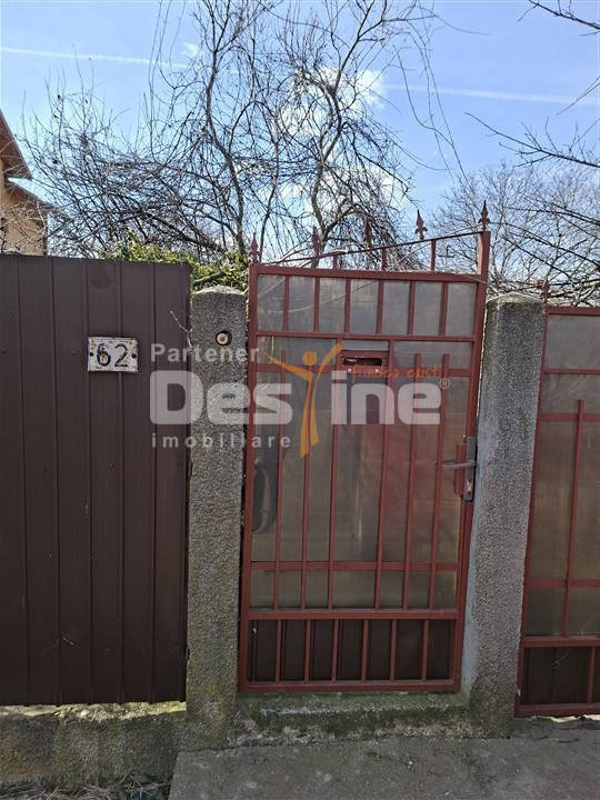 Teren situat în intravilan ul comunei Brazi, 1257 mp, construcție demolabila