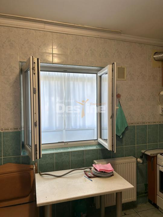 Sebastian-Dunvat | 3 camere | 74mp | et. 4 | centrala proprie | 105.500 euro
