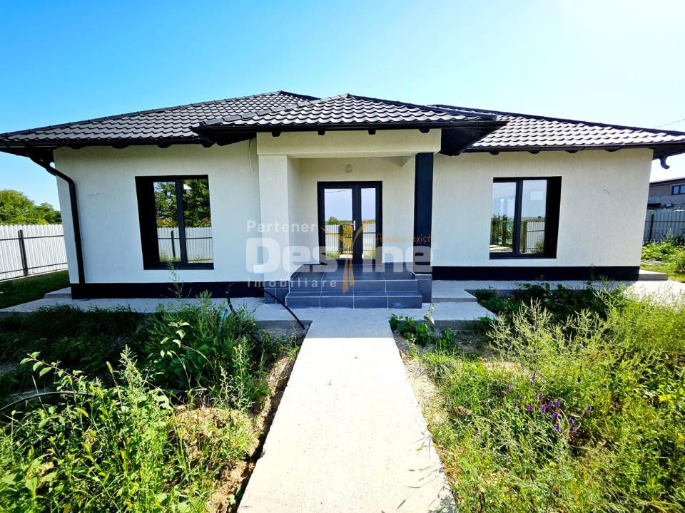 Casă de vânzare 80 mp | 3 camere | Zona Vișan | Loc parcare în curte |