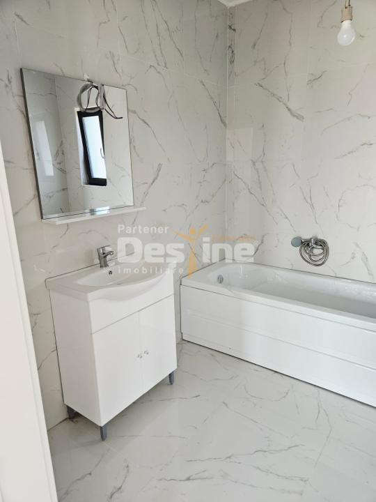 Casă de vânzare 80 mp | 3 camere | Zona Vișan | Loc parcare în curte |