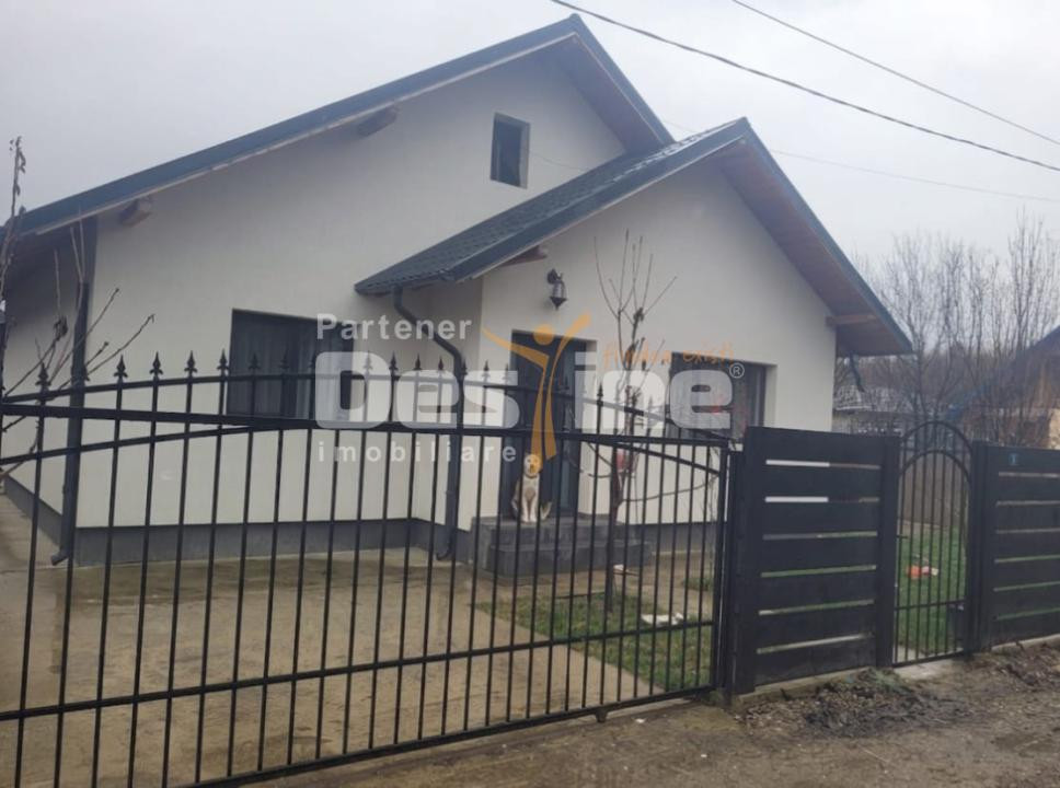 Casă modernă de vânzare | Zona LUNCA CETATUII | 3 camere, decomandat