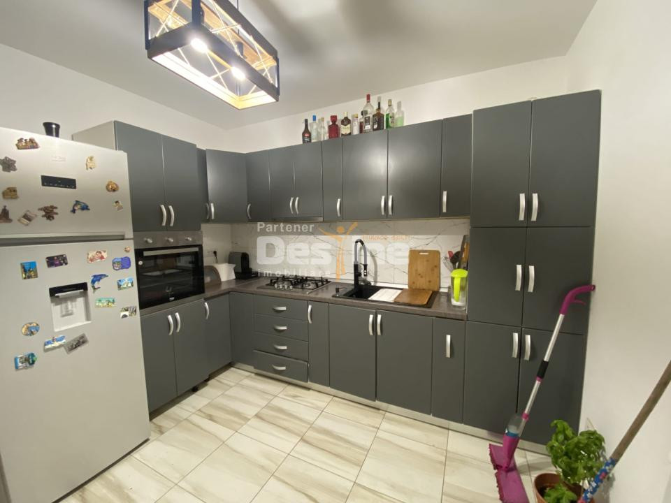 Casă modernă de vânzare | Zona LUNCA CETATUII | 3 camere, decomandat