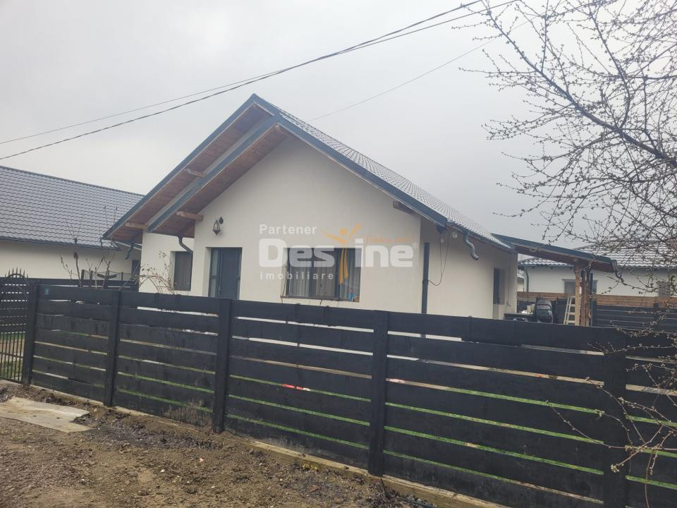 Casă modernă de vânzare | Zona LUNCA CETATUII | 3 camere, decomandat