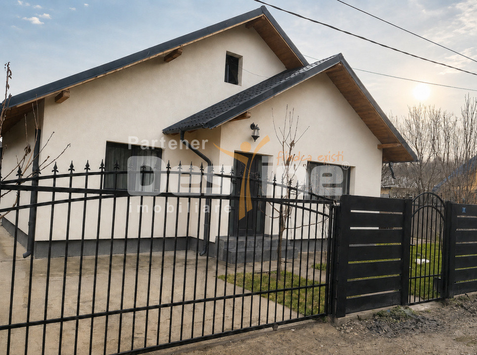 Casă LUNCA CETĂȚUII, 3 camere, decomandat, 82 mp, mansardă + parcare în curte