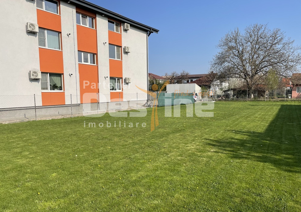 Proprietar, locuinta etaj 1 in cladire noua CU PARCARE IN CURTE