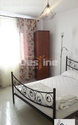 Închiriez apartament