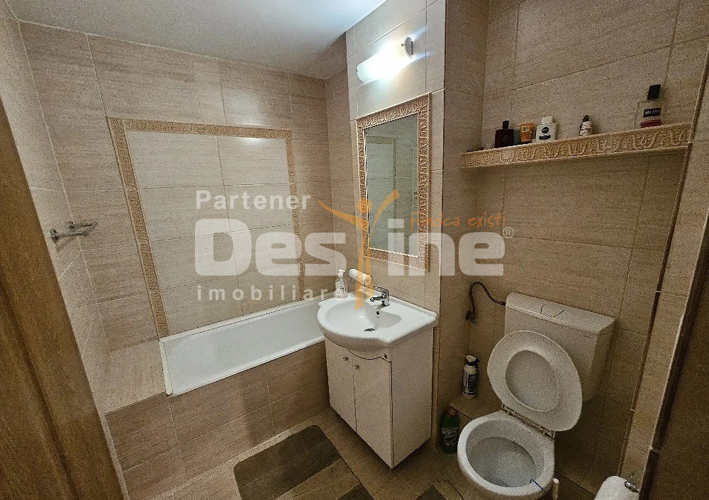 vand apartament zona Soarelui