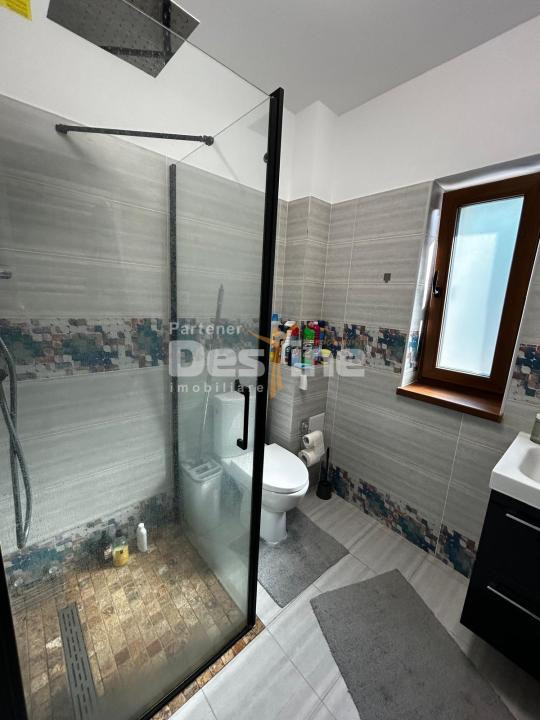 Casă individuală 4 camere, 115 mp utili, curte 320 mp, beci și loc parcare