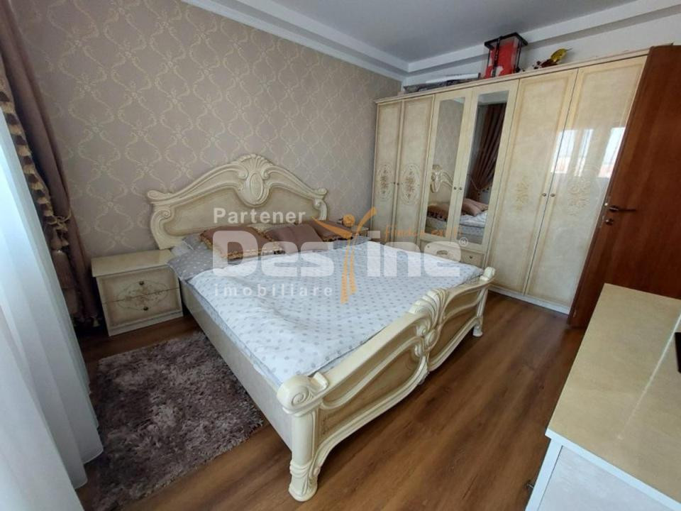 13 Septembrie-Sebastian | 3 camere | 80mp | 8/9 | parcare | 165.700 euro