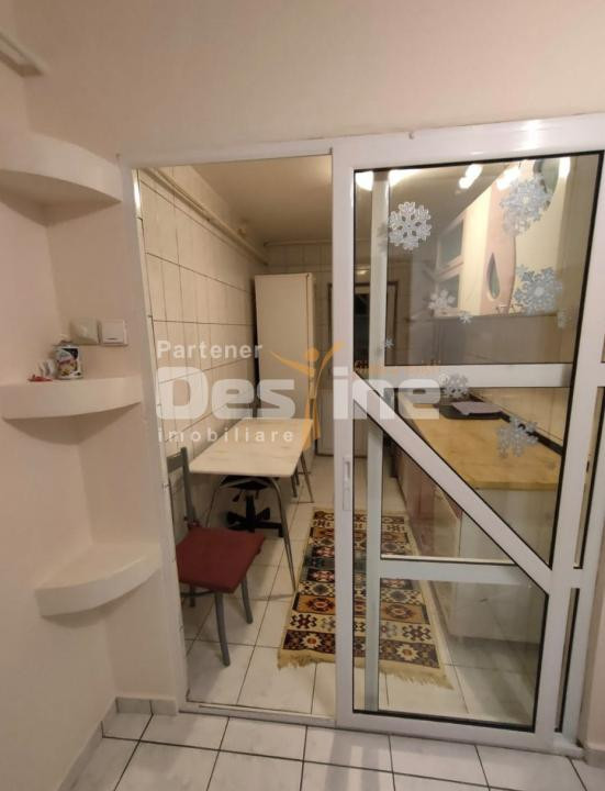 Apartament 2 Camere 55 mp decomandat etaj 1, mobilat utilat