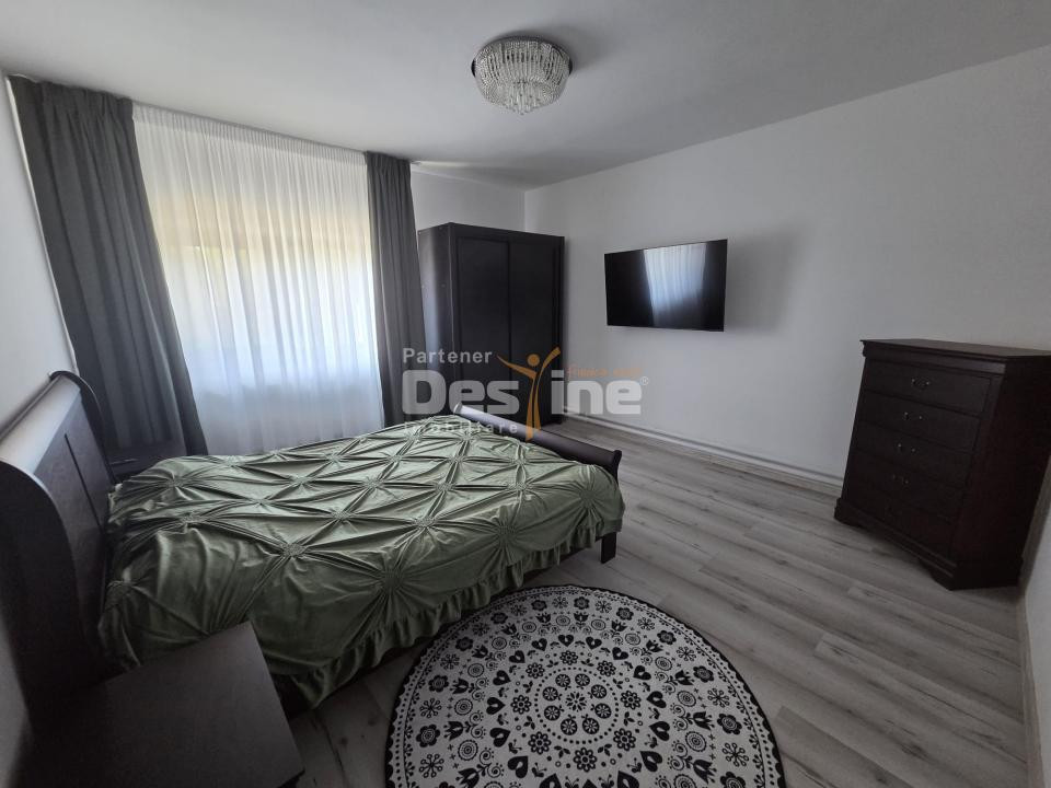 CASĂ DE LUX DE VÂNZARE | Zona REDIU | decomandat, 3 camere, 