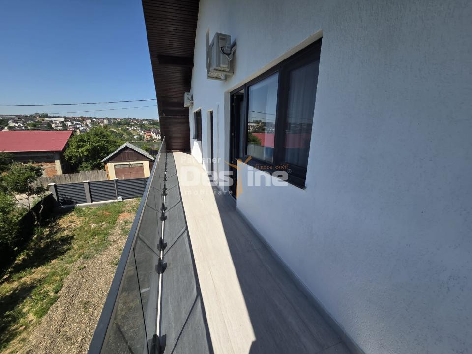 CASĂ DE LUX DE VÂNZARE | Zona REDIU | decomandat, 3 camere, 