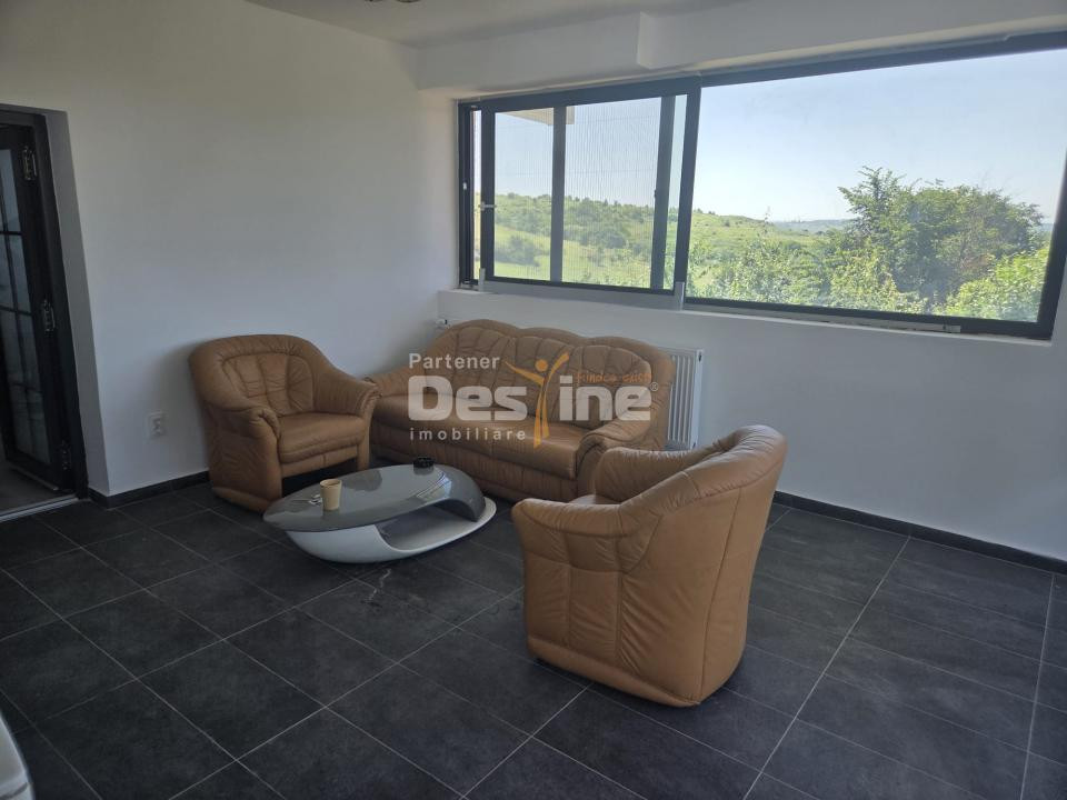 CASĂ DE LUX DE VÂNZARE | Zona REDIU | decomandat, 3 camere, 