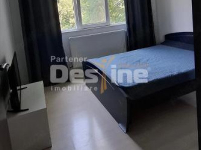 APARTAMENT 3 CAMERE  MOBILAT UTILAT 