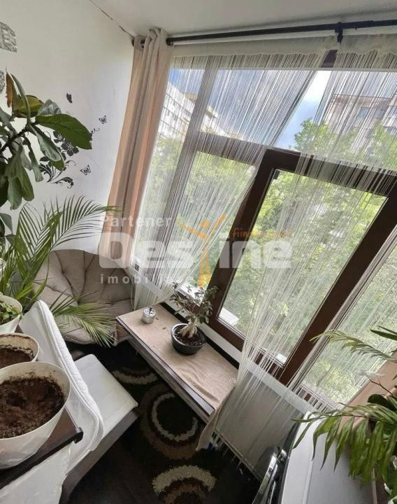 APARTAMENT 3 CAMERE SEMIDECOMANDAT 