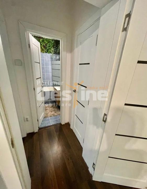 APARTAMENT 3 CAMERE SEMIDECOMANDAT 