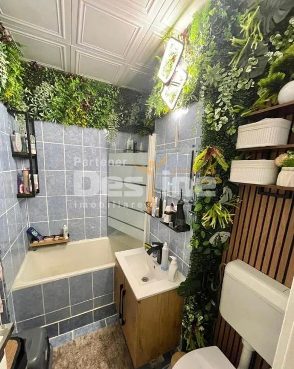 APARTAMENT 3 CAMERE SEMIDECOMANDAT 