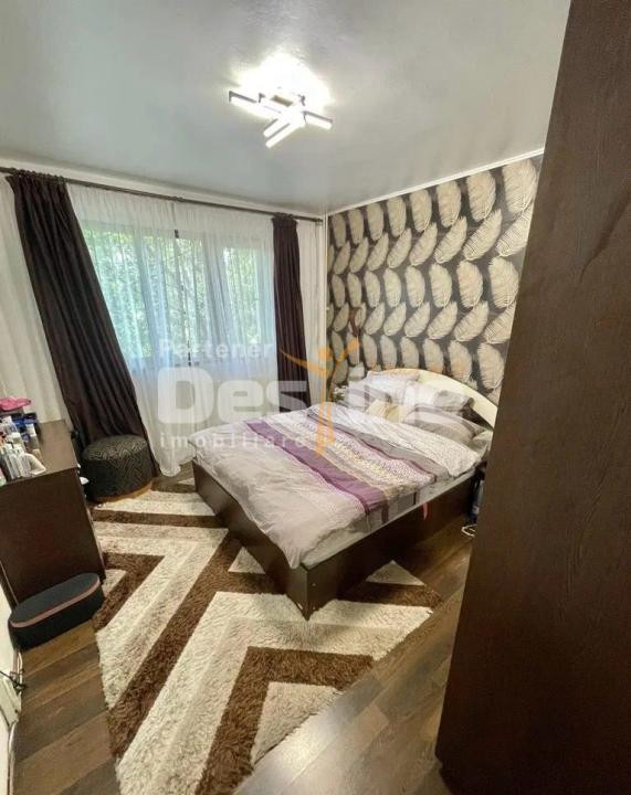 APARTAMENT 3 CAMERE SEMIDECOMANDAT 