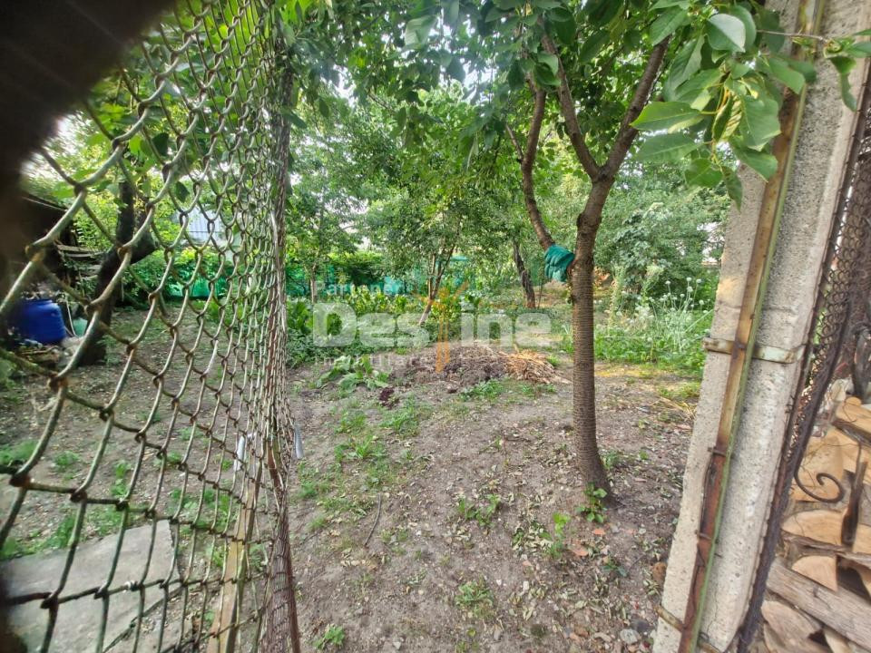 Casă frumoasă - zonă liniștită