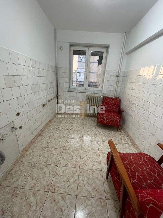 DE VANZARE AP 3 CAMEREIN DRUMUL TABEREI 