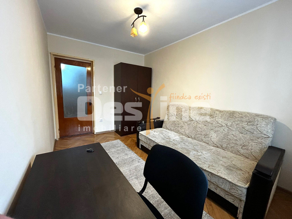 Apartament 3 camere decomandat 75 mp Copou Universitate