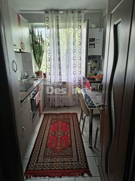 Apartament 2 camere zona linistita etaj intermediar