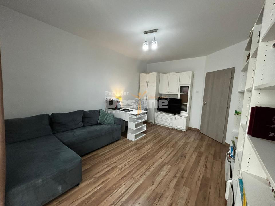 Apartament 2 camere decomandat, 46 mp,loc parcare, la 3 minute de Rond Pacurari