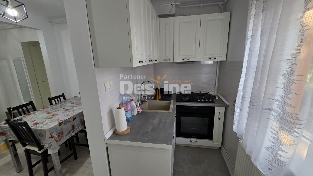 apartament decomandat 3 camere, 76 mp, mobilat, centrala, AC