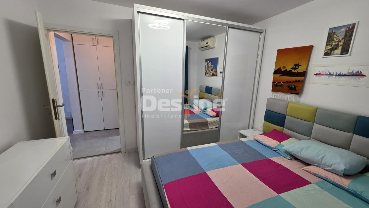 apartament decomandat 3 camere, 76 mp, mobilat, centrala, AC