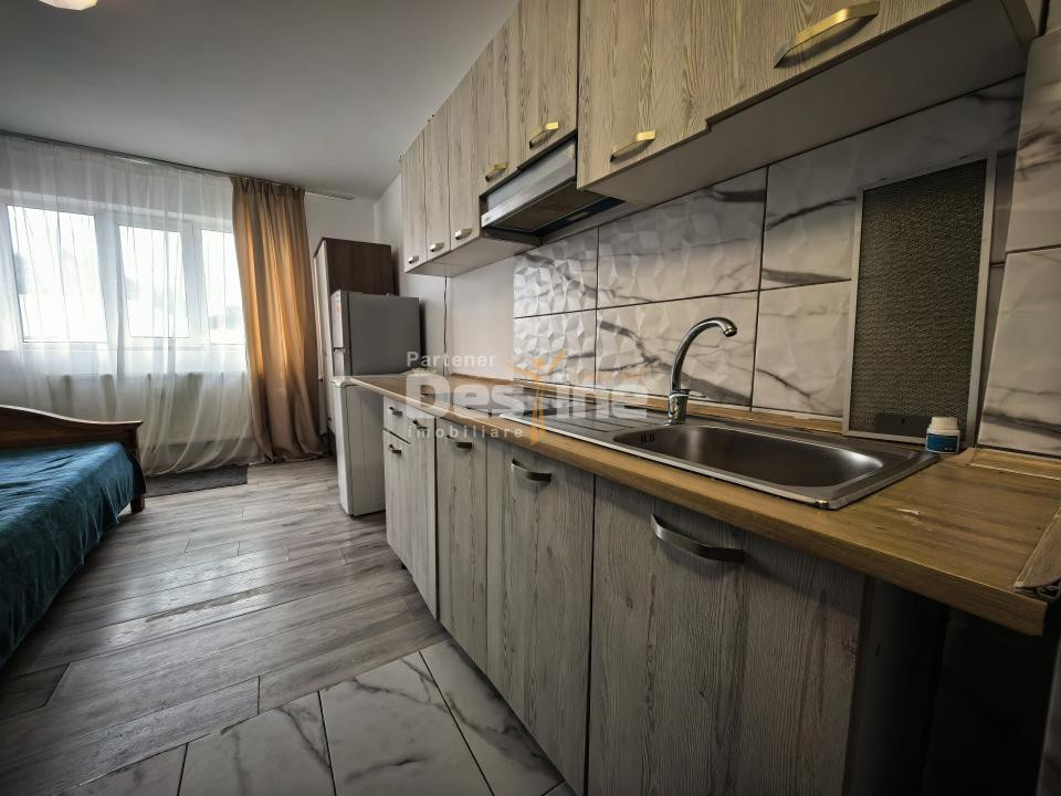 Cameră cămin 16 mp baie proprie mobilat și utilată renovată