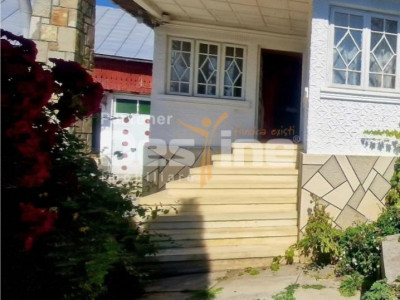 VAND CASA IN LOCALITATEA VALEA DOFTANEI